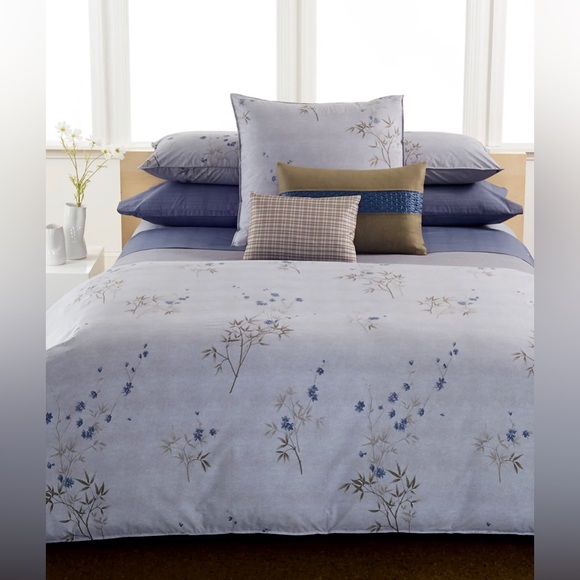 Calvin Klein Bamboo Flowers Duvet Cover - Picture 3 of 5